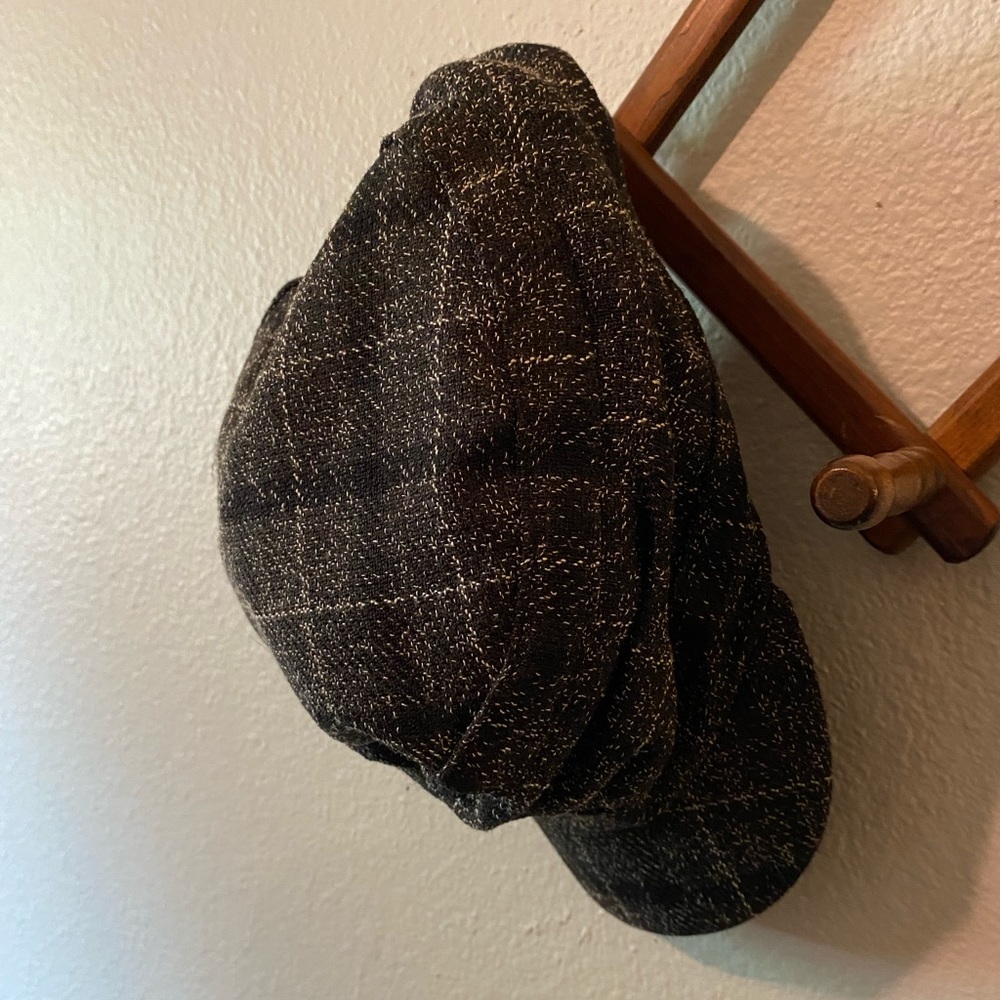 Grey cap